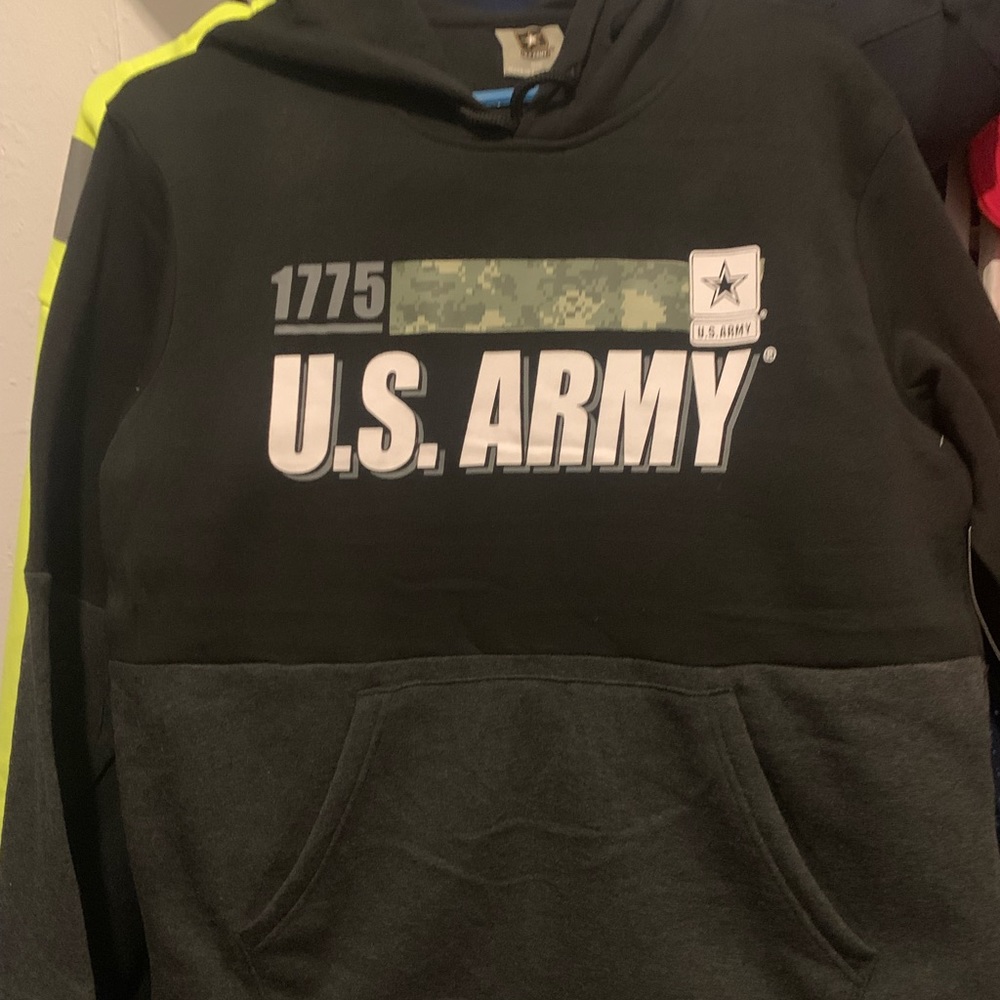 U.S ARMY United States Army RARE HOODIE NEW !!!